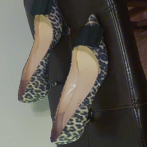 Talbots' Ladies Leopard Print Pumps - Picture 2 of 4